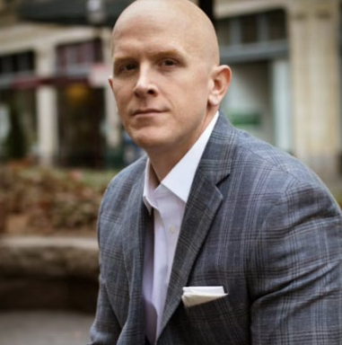 Brett Renzenbrink headshot